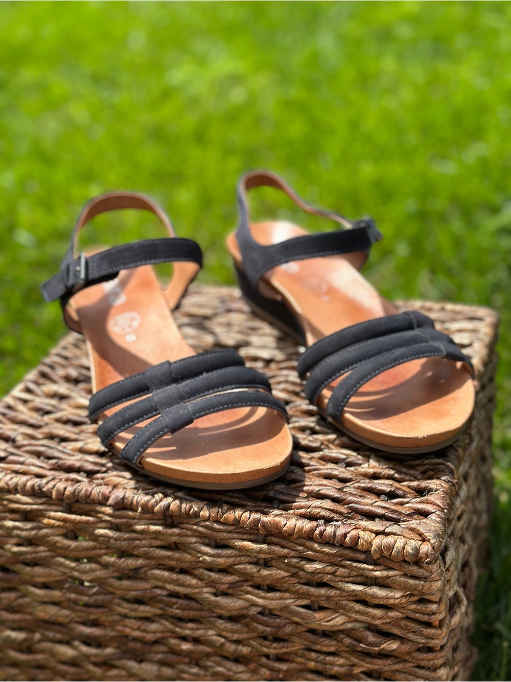 Ara Navy Three-Strap Women's Sandals size 8